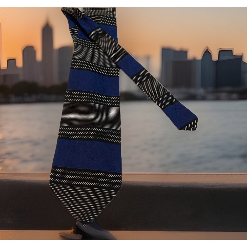 STRUCTURE LE COLLEZIONI Italy Handmade‎ Silk Tie Gray Black Geometric Patterns